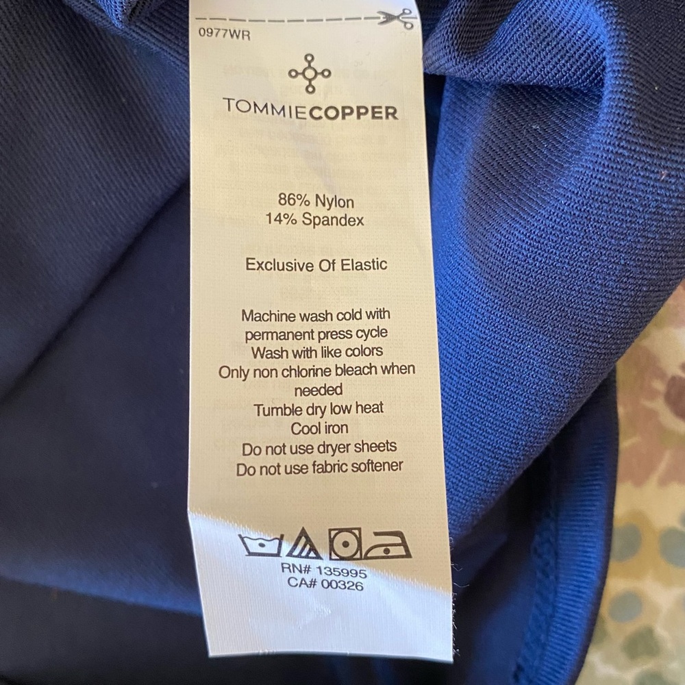 TOMMIE COPPER WOMEN’S PRO-GRADE SHORT SLEEVE SHOULDER SUPPORT SHIRT SZ M NAVY - Picture 14 of 16